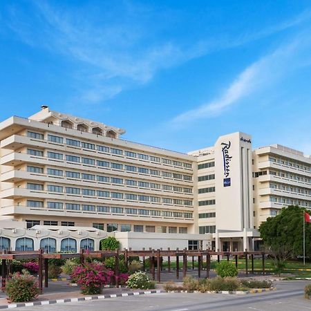 Radisson Blu Hotel & Resort, Аль-Айн Экстерьер фото